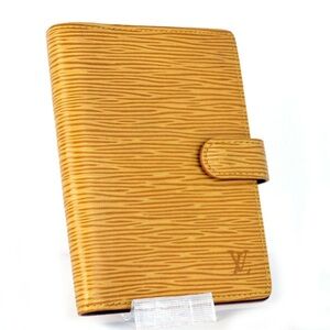 Louis Vuitton Epi Leather Card Holder in Tan